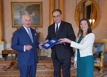 Cum arată primele bancnote cu chipul regelui Charles al III-lea. Cum a reacționat suveranul atunci când le-a văzut