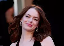 Care este numele real al actriței Emma Stone. Nici regizorul Yorgos Lanthimos nu știa