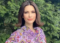 Imagini de colecție cu Andreea Berecleanu la 18 ani: Rebelă, cu părul scurt și roșcat, la început de drum în jurnalism