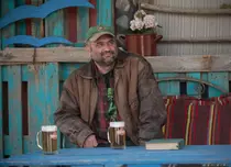 Adrian Văncică a trecut prin transformări radicale de dragul personajului său, Celentano din „Las Fierbinți”: „Acum îmbrac hainele din primele sezoane”. EXCLUSIV
