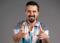 Umorul de sâmbătă seara cu Cosmin Natanticu. „Dacă ar fi să-mi schimb ocupaţia, cred că m-aş pensiona”. EXCLUSIV