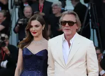 Daniel Craig și Rachel Weisz, exemplu de eleganță pe covorul roșu de la Veneția. Cuplul a fost în centrul atenției