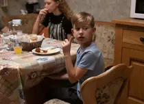 Faceți cunoștință cu familia Tudose de la „Scara B”. Cel mai tânăr actor al serialului de la Pro TV, despre viața pe platoul de filmare: „Nu ești ales oricum!”. EXCLUSIV