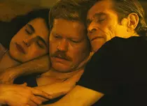 „Forme de bunătate”, noul film al originalului Yorgos Lanthimos, ajunge în cinematografe. Distribuție, poveste, trailer