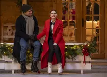 Emily in Paris revine în Franța pentru sezonul 5. Ce se întâmplă cu personajul lui Lucas Bravo în serialul de pe Netflix