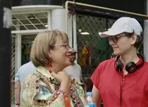 „Ca fetele”, în cinematografele din întreaga țară. Maia Morgenstern și Adriana Trandafir trec prin peripeții cu accente comice
