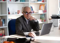 „Șef sub acoperire”, 10 octombrie 2024. Augustin Drăgan, proprietarul librăriilor Diverta, descoperă o serie întreagă de probleme