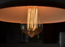 Ghidul Complet pentru Iluminarea Modernă a Casei Tale cu Lustrele LED