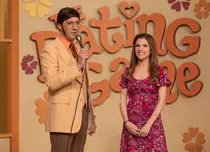 „Femeia momentului” a apărut pe Netflix. Filmul cu Anna Kendrick spune povestea reală a unui criminal în serie 