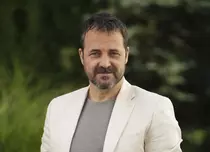 Andrei Aradits revine în televiziune. În ce serial joacă. „Nu știu în ce direcție merge povestea. Și-mi place!”