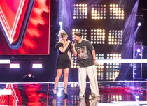 Surpriza de la Vocea României! Pentru prima dată, Gina Pistol, chefii MasterChef și antrenorii au urcat pe scenă și au cântat împreună. Smiley: „Gina e în echipa mea”