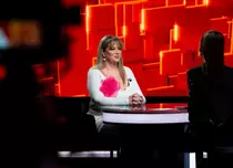 Oana Lis, la „40 de întrebări cu Denise Rifai”. „De câte ori v-ați prăbușit sub greutatea crucii dumneavoastră?”