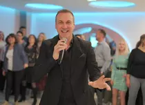 Cum a reușit Alin Oprea să-și găsească tatăl, deși îl credea mort. Reîntâlnirea emoționantă de Crăciun. „A stat leșinat patru ore după faza asta”