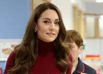Kate Middleton, afectată de atacurile online după schimbarea de look: „Era atât de zdruncinată încât se întreba cât va mai putea îndura”
