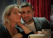 Imagini de colecție cu Laura Cosoi și soțul ei, la 10 ani de la nuntă. „Cele patru minuni sunt cununa noastră” – mesajul care a emoționat fanii