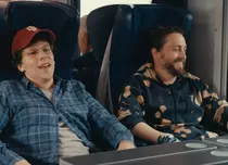 Comedia „Durere profundă” ajunge în cinematografele din România. Kieran Culkin are rolul principal
