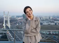 Imagini rare cu Karina Jianu peste „30 de sezoane”. Cum a ajuns protagonista de la Antena 1 să arate ca o bunicuță veritabilă