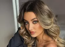 Daria Crișan, videoclip nou alături de fratele ei. Iubita lui Darisian Luncanu din „Iubire cu parfum de lavandă” apare în ipostaze senzuale