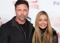 Denise Richards, părăsită de soț. Aaron a depus actele de divorț fără să privească în urmă. Ce l-a supărat