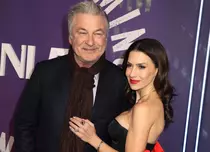 „A terorizat platourile ani de zile. Asta e karma!” – Alec și Hilaria Baldwin, în centrul unui nou scandal
