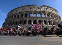Ce poți să urmărești la televiziunile Warner Bros. Discovery în mai 2025. Eurosport transmite turneul Roland-Garros și Giro d'Italia