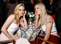 Kristen Stewart s-a căsătorit în secret cu Dylan Meyer: Detalii inedite despre nunta lor atipică