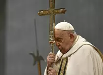 Televiziunile își schimbă programul sâmbătă, 26 aprilie 2025, pentru înmormântarea Papei Francisc. Când și unde încep transmisiunile în direct