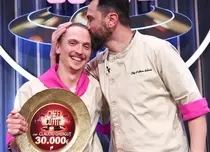 Claudiu Gherguț a câștigat Chefi la cuțite 2025, sezonul 15! Cuțitul de aur al lui Orlando Zaharia a plecat acasă cu marele premiu