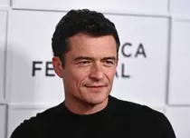 Orlando Bloom iubește din nou după despărțirea de Katy Perry. Cine este fotomodelul cu 21 de ani mai tânăr decât actorul