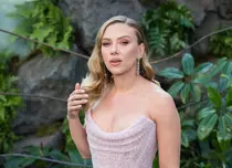 Scarlett Johansson a avut de suferit din cauza frumuseții. S-a luptat ani întregi pentru a scăpa de statutul de „sex-simbol”