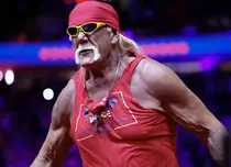 Hulk Hogan a murit la 71 de ani. Cum a reușit să dea lovitura în wrestling. Ce premiu primise de la Sylvester Stallone