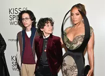 Gemenii lui Jennifer Lopez și ai lui Marc Anthony au ajuns la majorat! Cum arată acum Emme și Max, la 18 ani. Imagini rare din copilăria lor