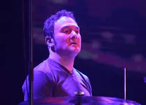 A murit Marius Keseri, bateristul trupei Direcția 5. „Am fost împreună 30 de ani. Îți mulțumim din suflet”