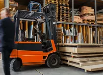 București, Iași, Cluj, Brașov, Ilfov și Prahova sunt județele cu cele mai multe job-uri pentru candidații fără studii superioare și pentru muncitorii calificați și necalificați