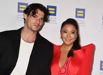 Ashley Park și Paul Forman s-au despărțit după doi ani de relație. Povestea lor a început pe platoul serialului „Emily in Paris”