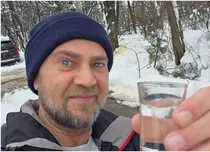 Vedetele la lopată! Cum au luptat Cosmin Seleși, Sonia Simionov și Chef Orlando Zaharia cu iarna „ca la țară”