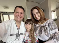 EXCLUSIV. Cum arată viața de familie a Mădălinei Dobrovolschi: căsnicia cu un pilot, o fiică „inventatoare” și timpul petrecut împreună