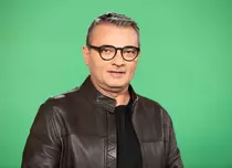 EXCLUSIV. Mihai Rădulescu preia pupitrul Telejurnalului TVR 1. Schimbări majore la știrile serii: „E o surpriză frumoasă”