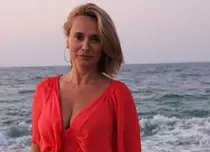 „Sunt sută la sută eu, fără filtre”. Andreea Esca a publicat imagini de acum 10 ani dintr-o vacanță „de pomină”. Cum arăta vedeta Pro TV atunci