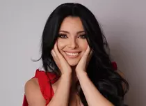 „Nesimțită creatură!” Corina Caragea, reacție neașteptată după valul de jigniri din online: „Îi ignor”. Cum reușește vedeta să treacă peste comentarii
