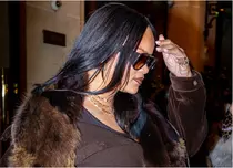 Rihanna, momente de groază în propria casă! O femeie a deschis focul spre vila de 14 milioane de dolari a vedetei