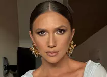 Adela Popescu, imagini de poveste din locul unde a copilărit! Detaliul observat de fani în grădina de la Șușani