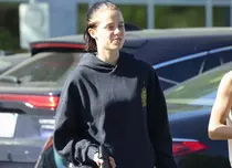 Shiloh Jolie, transformare radicală de look. Cum arată acum fiica Angelinei și ce accesoriu neașteptat și-a pus pe față