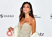Mădălina Ghenea, imagini de colecție alături de John Travolta! Cum a apărut actrița la Cannes, după ce a refuzat covorul roșu