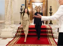 Olena Zelenska și Mirabela Grădinaru, lecție de stil la Cotroceni. Cât a costat rochia purtată de prima-doamnă a României (FOTO)