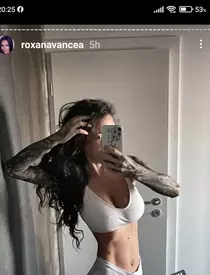 Cum arată Roxana Vancea la doar două săptămâni de la naștere. A pozat în lenjerie intimă