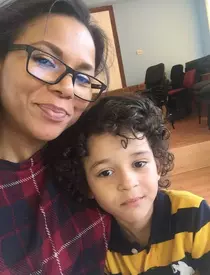 Ce se întâmplă cu Nadine de când s-a mutat în Franța: "Am o relație defectuoasă cu..."