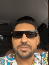 vanicica bate o femeie