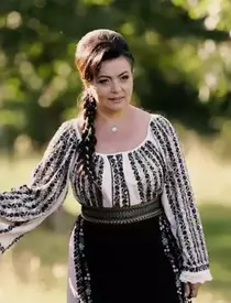 423635_365687996793417_458799761_n