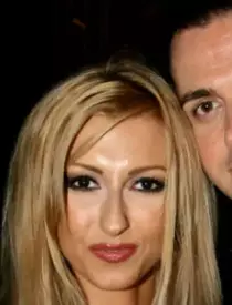 andreea-balan-_i-keo-1